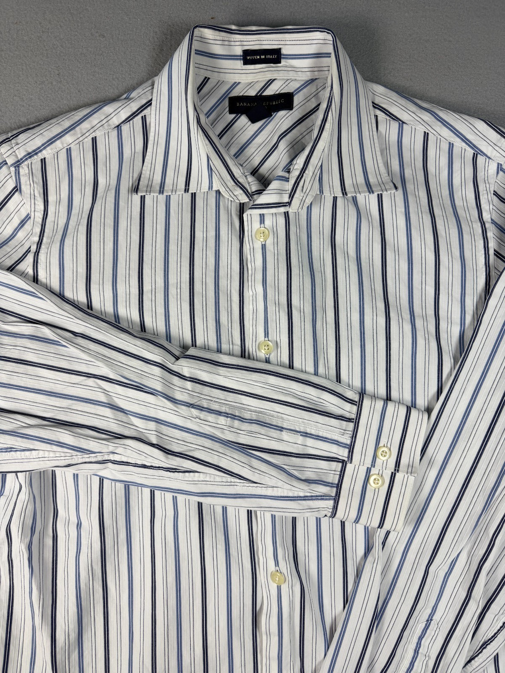 Banana Republic Mens M 15-15.5 Fitted Dress Shirt Italian Cotton Blue Stripe